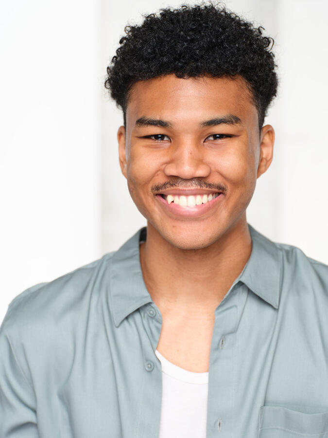 Headshot by UDB Headshots