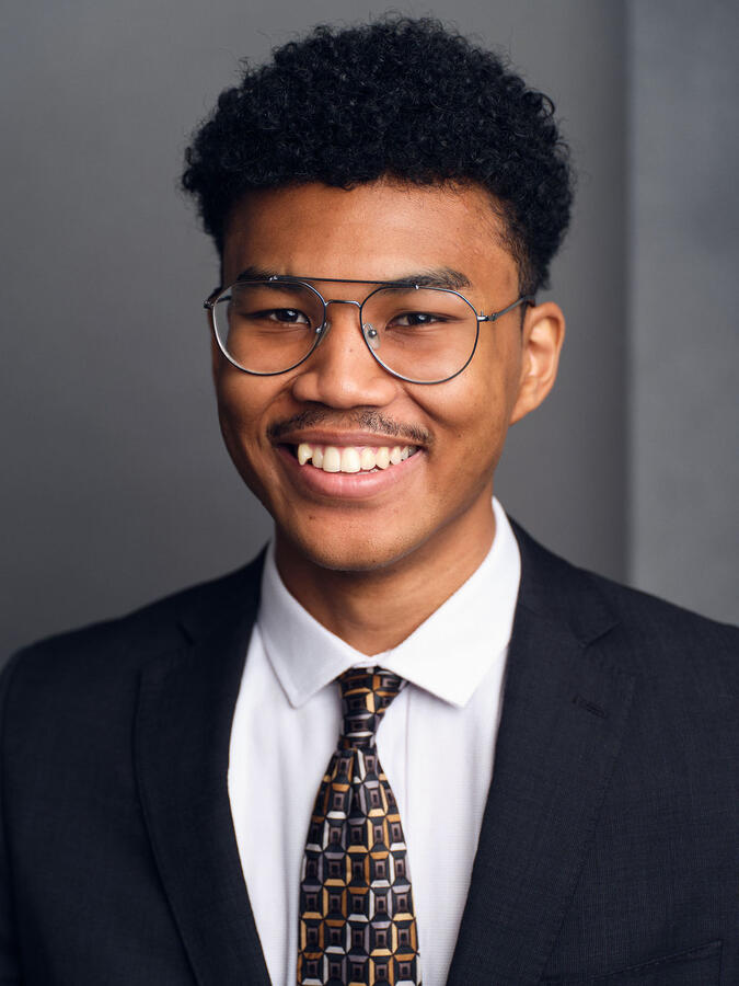 Headshot by UDB Headshots