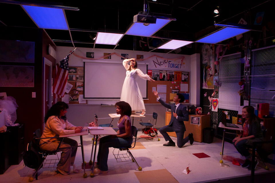 G - "Room 1214" by Michelle Kholos-Brooks; dir. Sarah Norris (Off-Broadway). ph: Hunter Canning. Also in the pic: Kleo Mitrokostas, Thyme Briscoe, Andrea Negrete, Annabelle Gurwitch